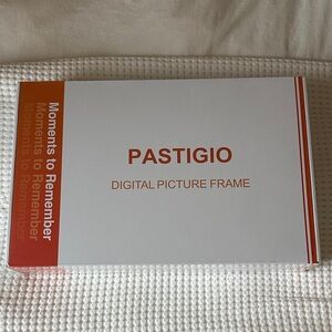 NWT Pastigio Digital Picture Frame